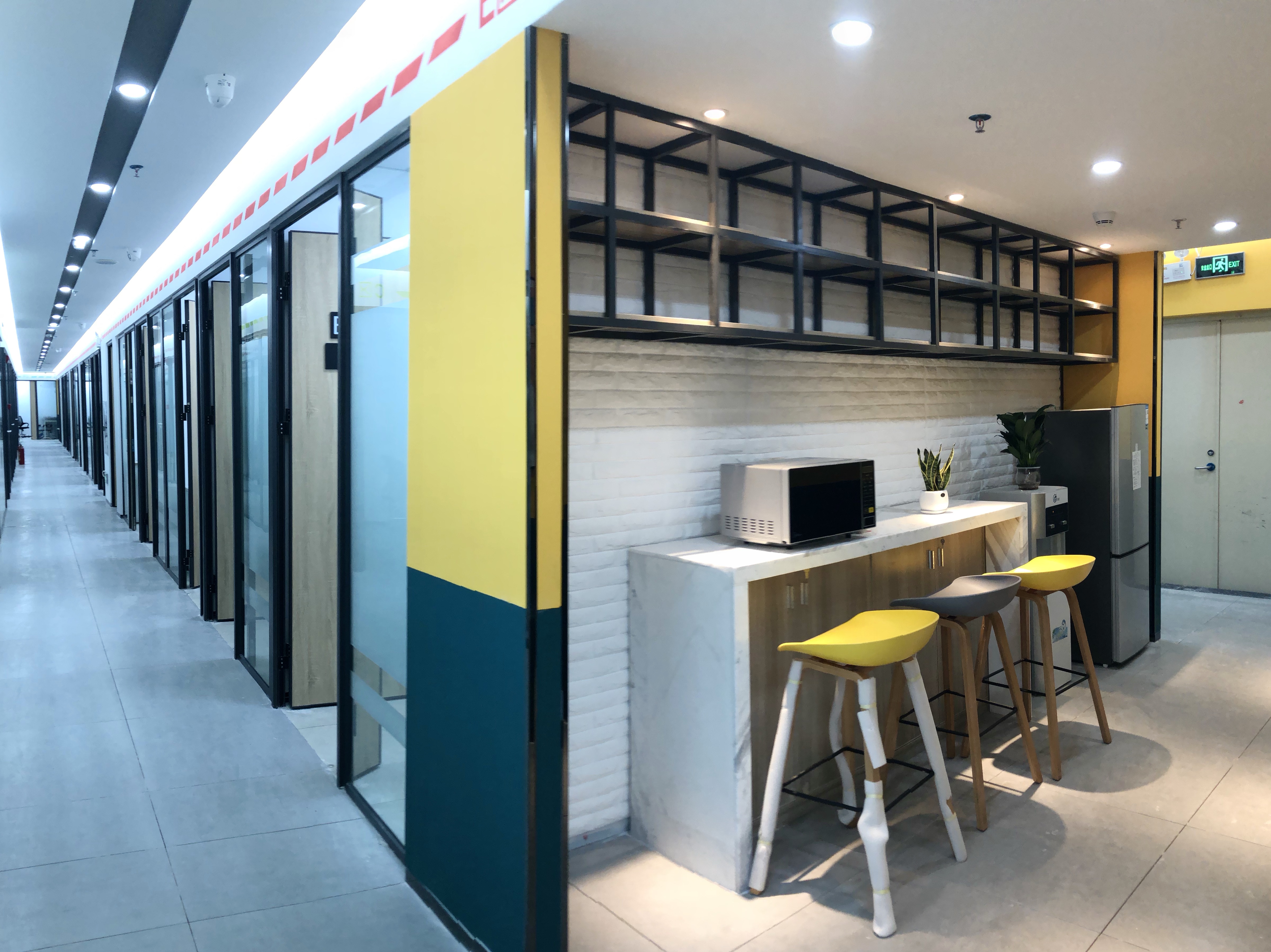 小型办公室出租丨电商、亚马逊、可做食品流通许可证、配红本