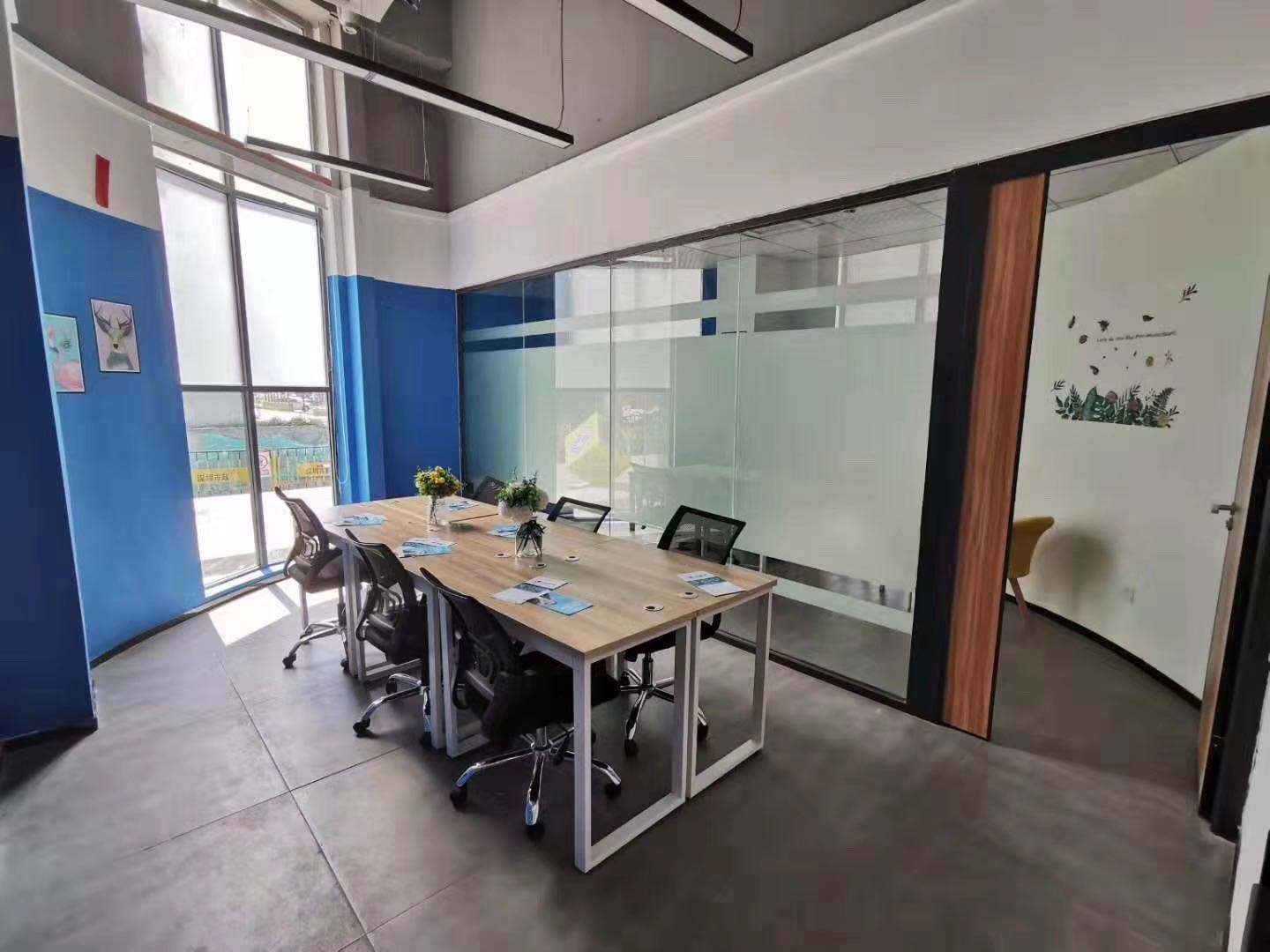 布吉1983创意小镇 可领补贴 创客空间小办公室出租