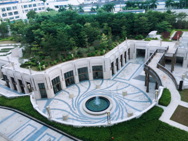 南山永新汇精装办公室特价租，近地铁来福士商圈，配套齐全带红本