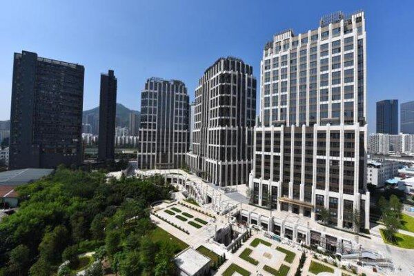 南山甲级写字楼办公室1加1格局特惠招租，近地铁带红本